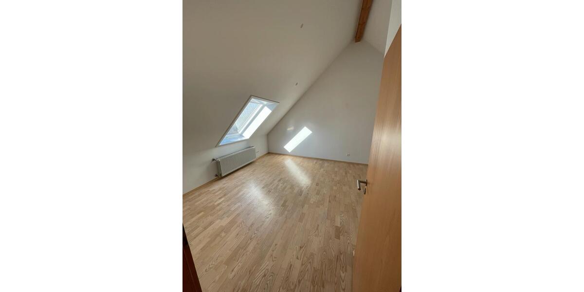 Dachgeschoßwohnung Moosburg an der Isar - 1.5 Zimmer, 41 m&sup2;, 890&euro; | Angebot:25017949