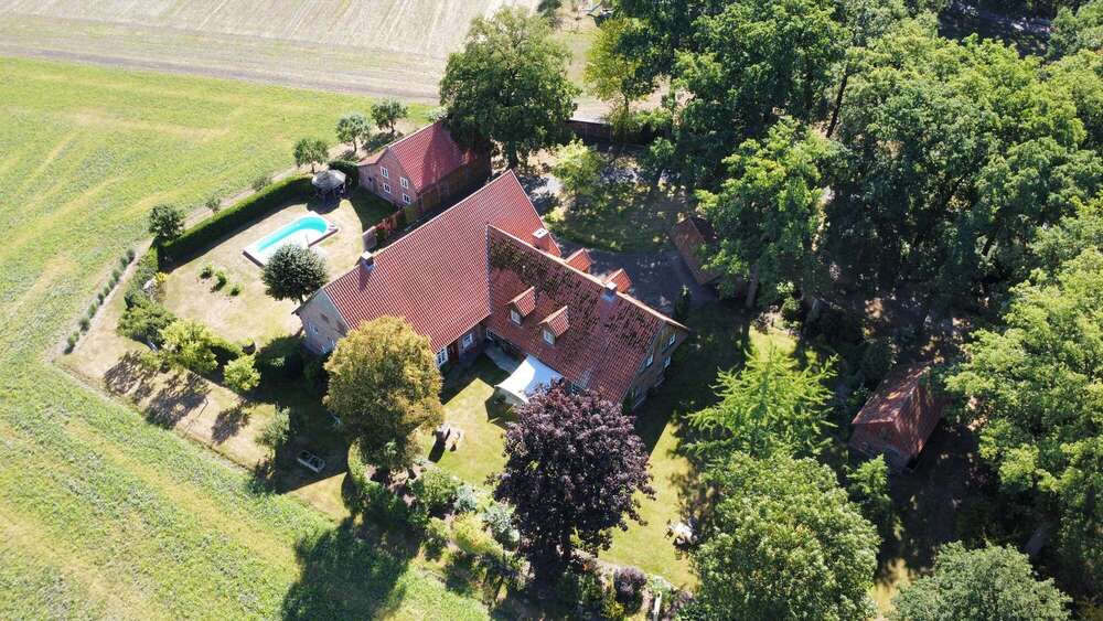 Haus zum Kaufen in Herzebrock-Clarholz 850.000 € 200 m² 8 zimmer