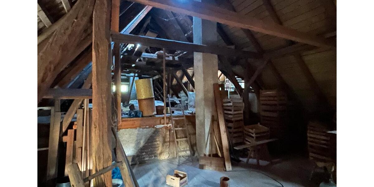 Einfamilienhaus Bischofswerda - 6 Zimmer, 120 m&sup2;, 100.000&euro; | Angebot:27190274