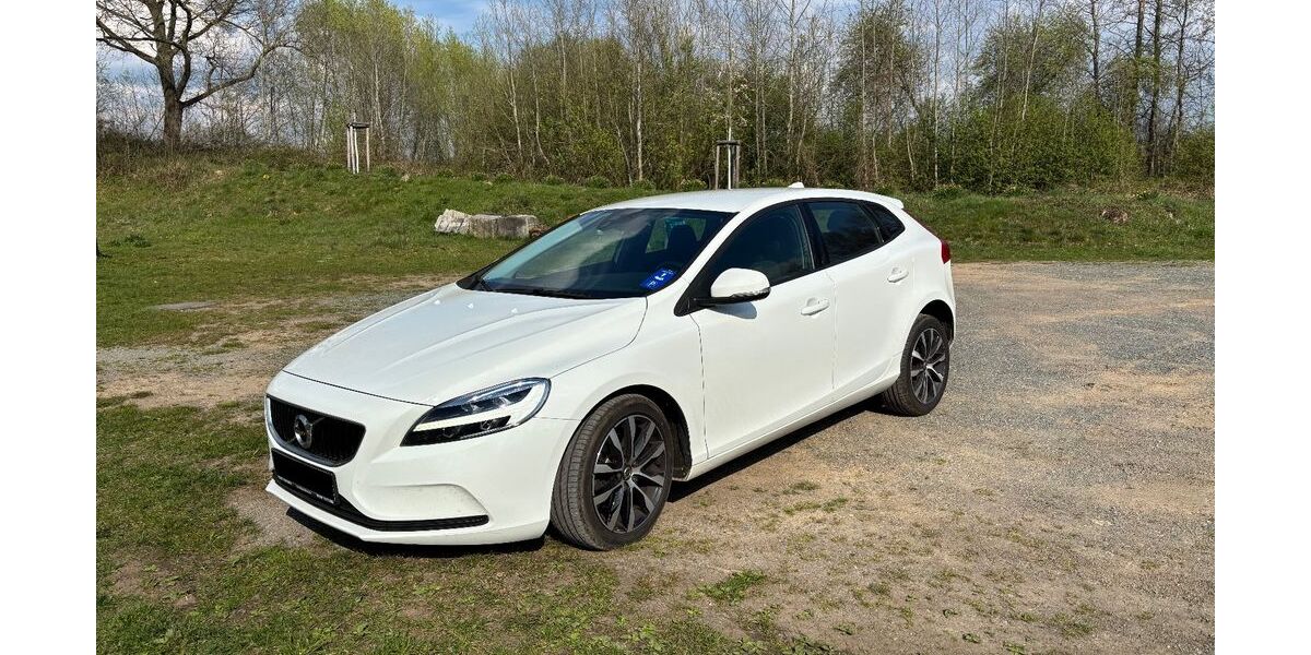Volvo V40 75.828 km 14.499 &euro; Büchen 21514