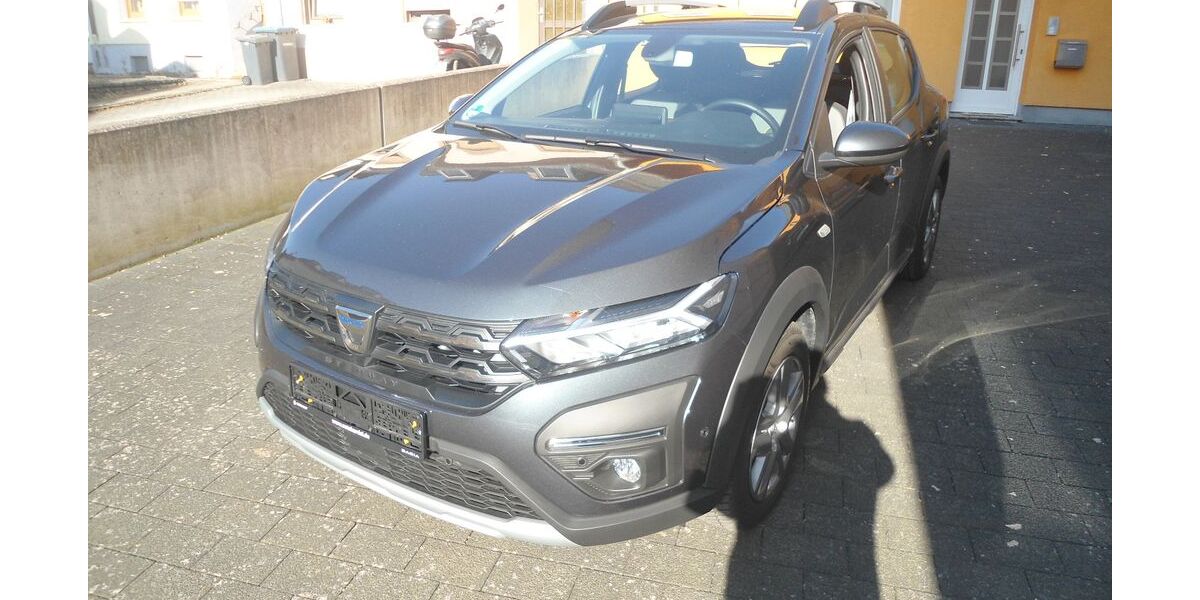 Dacia Sandero 8.500 km 15.590 &euro; Trier 54294