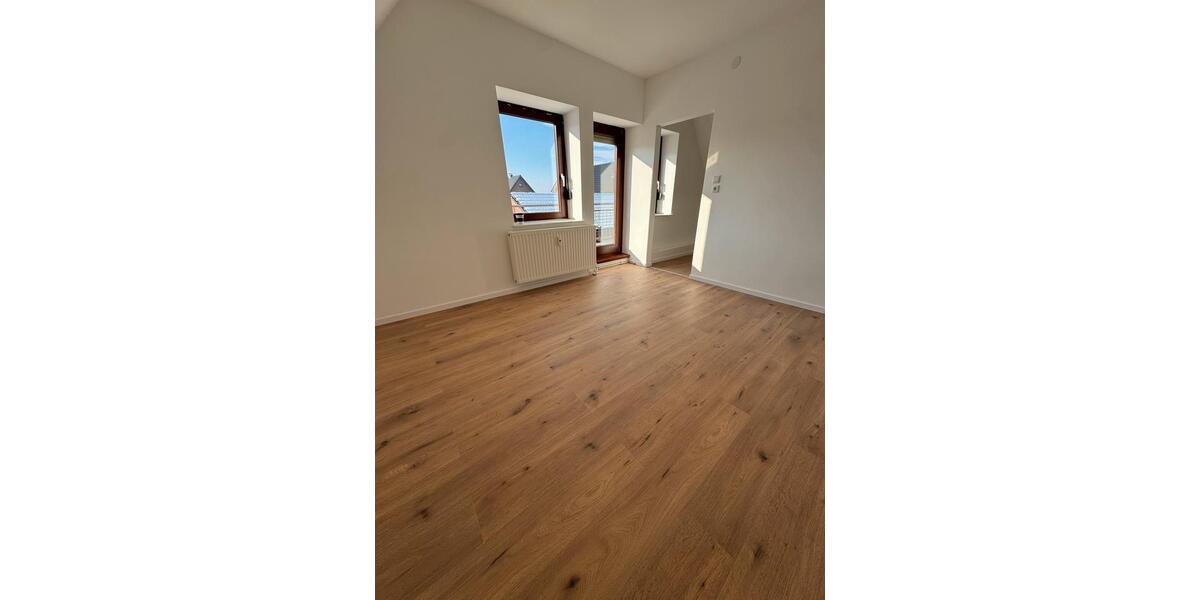 Dachgeschoßwohnung Achim - 5 Zimmer, 104 m&sup2;, 1.150&euro; | Angebot:25994074