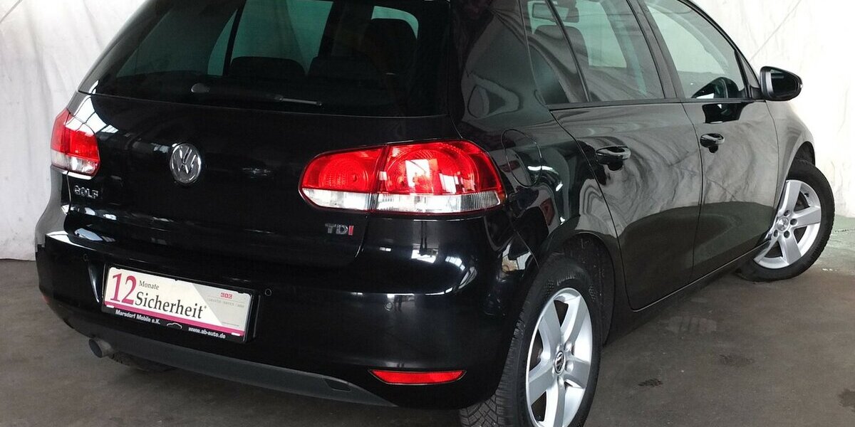 VW Golf 1.6TDi TEAM SHZ TEMPOMAT KLIMAAUTOMATIK 159.855 km 6.598 &euro; Köln 50858