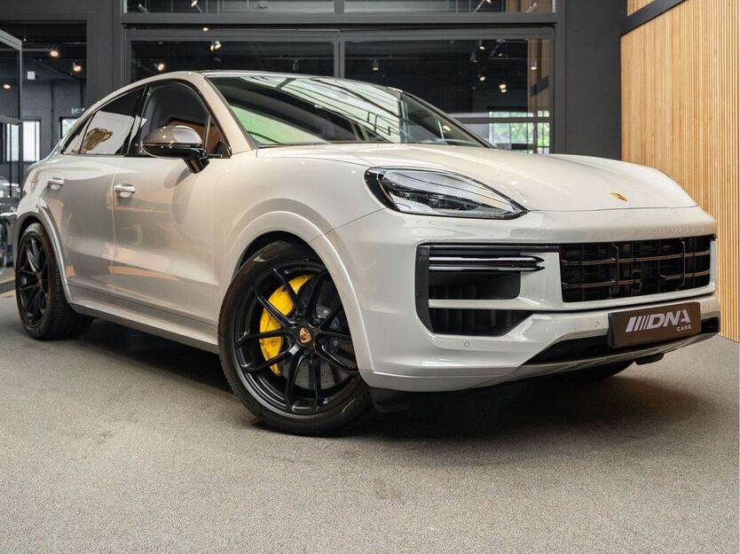 Porsche Cayenne 5.523 km 214.995 € Kleve 47533