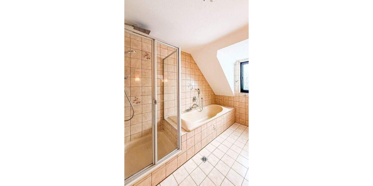 Einfamilienhaus Rösrath Kleineichen - 7 Zimmer, 167 m&sup2;, 845.000&euro; | Angebot:25142827