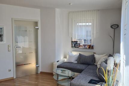 Helle 3-Zi-Maisonette, ruhig und zentral in Zirndorf mit Stellpl zimmer