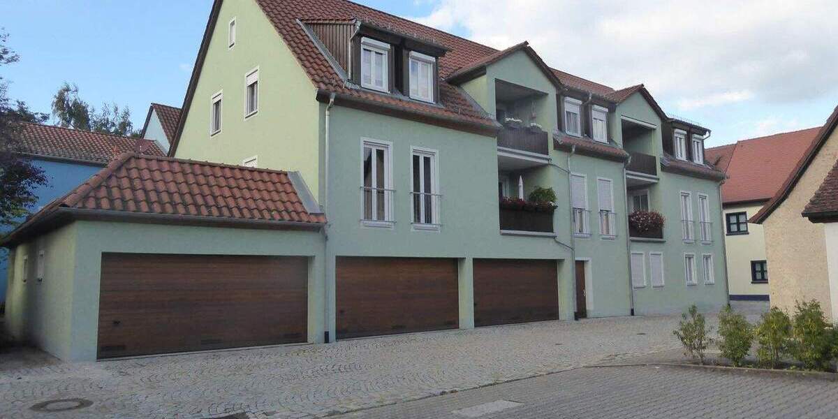 Etagenwohnung Neustadt/Aisch Neustadt - 3 Zimmer, 79 m&sup2;, 319.000&euro; | Angebot:25690498