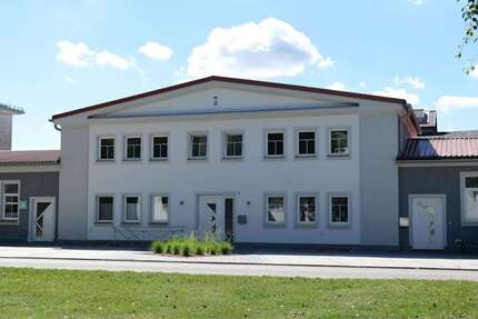 Halle in Töging 1.399.000 € 2250 m² zimmer