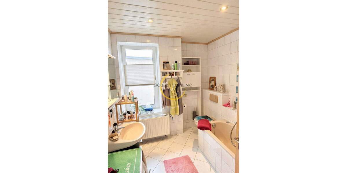 Etagenwohnung Gera Untermhaus - 3 Zimmer, 93 m&sup2;, 77.000&euro; | Angebot:25094673