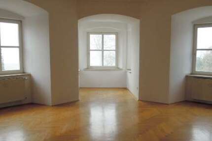 Wohnung Beilngries - 5 Zimmer, 167 m&sup2;, 1.000&euro; | Angebot:24819994