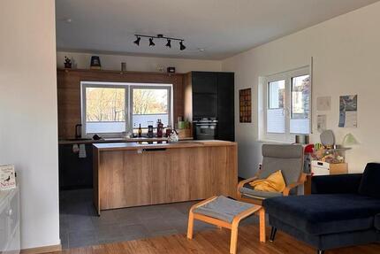 Haus Bad Neustadt an der Saale - 4 Zimmer, 156 m&sup2;, 1.400&euro; | Angebot:25103065
