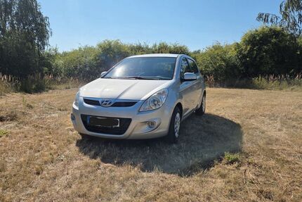 Hyundai i20 107.130 km 4.100 &euro; Muldestausee 06774