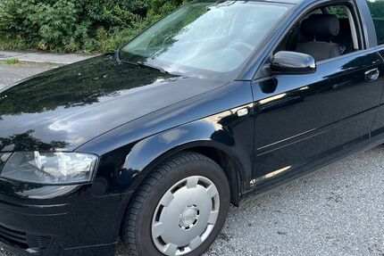 Audi A3 185.555 km 999 &euro; München 81929