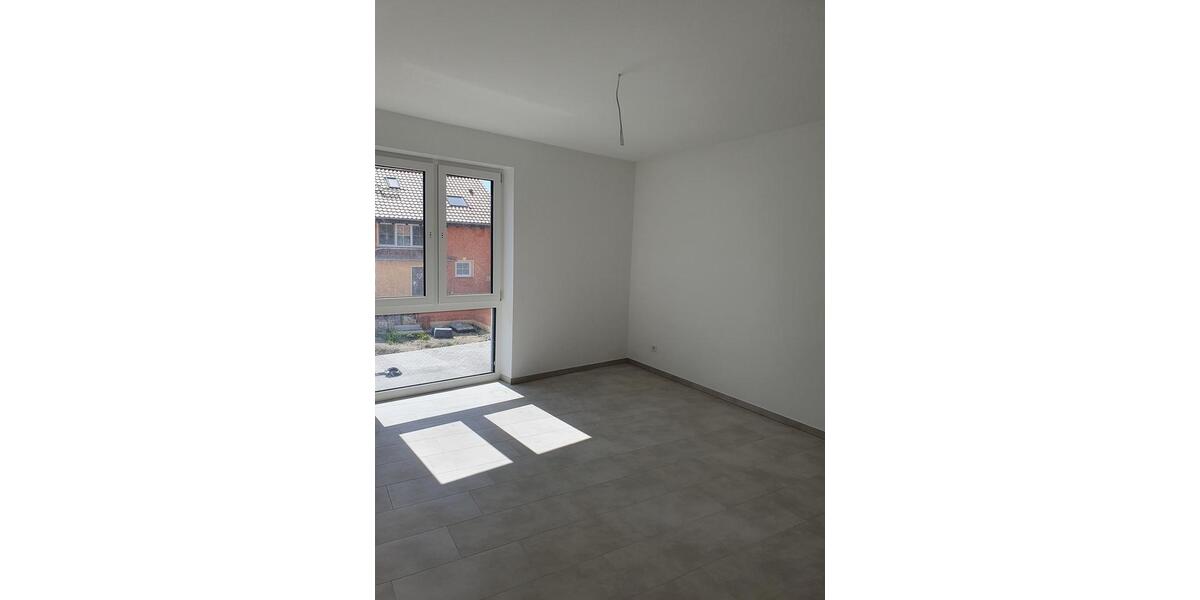 Etagenwohnung Roßdorf - 3 Zimmer, 98 m&sup2;, 1.690&euro; | Angebot:26320771