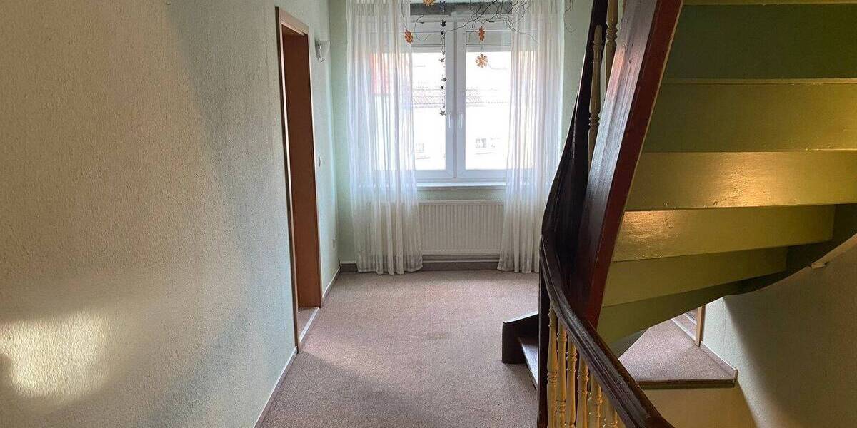Einfamilienhaus Rothenburg - 6 Zimmer, 207 m&sup2;, 125.000&euro; | Angebot:25679716