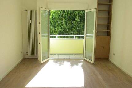 2,5 bis 3-Zimmer-Wohnung mit Küche und Balkon in Stuttgart-Degerloch provisionsfrei 2 zimmer