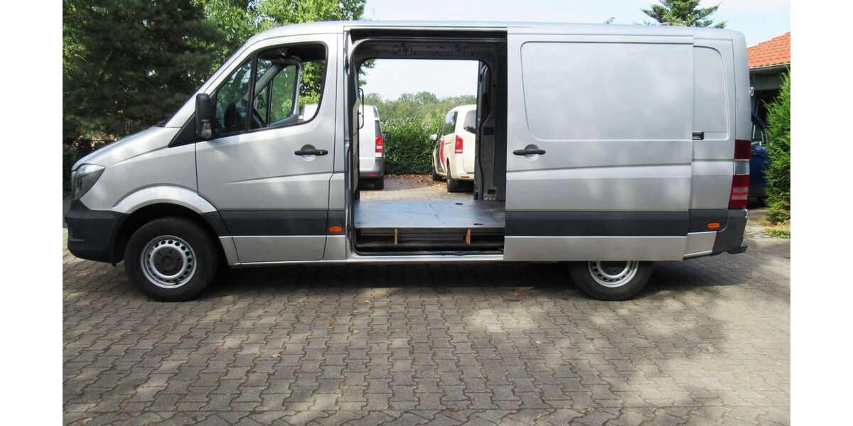 Mercedes-Benz Sprinter 218.000 km 14.199 &euro; Gröbern bei Meissen 01689
