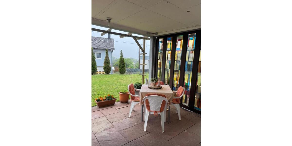 Einfamilienhaus Lebach - 9 Zimmer, 335 m&sup2;, 374.900&euro; | Angebot:26884831