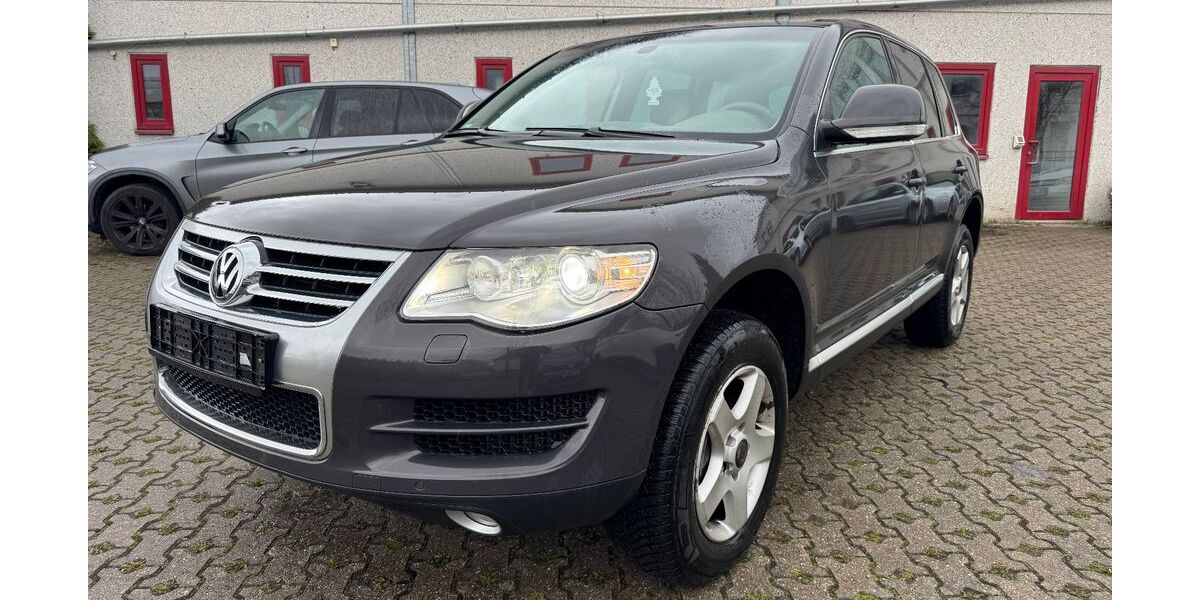 VW Touareg 284.000 km 3.690 &euro; Eschweiler 52249