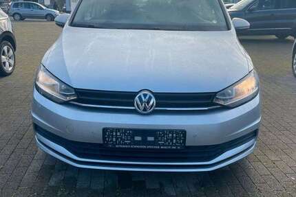 VW Touran 117.900 km 14.900 &euro; Speicher 54662