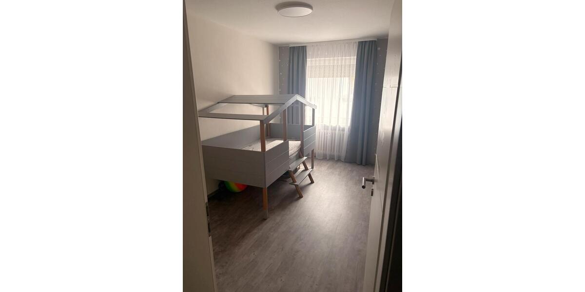 Etagenwohnung Bad Arolsen - 3 Zimmer, 92 m&sup2;, 188.000&euro; | Angebot:27165680