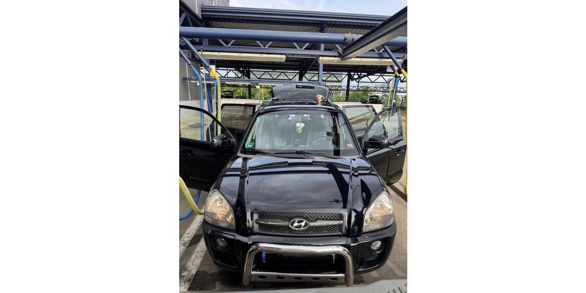 Hyundai TUCSON 258.000 km 2.900 &euro; Erkrath 40699