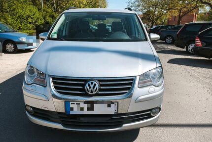 VW Touran 153.000 km 3.400 &euro; Reutlingen 72764