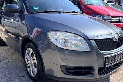 Skoda Fabia 210.000 km 2.490 &euro; München 81825