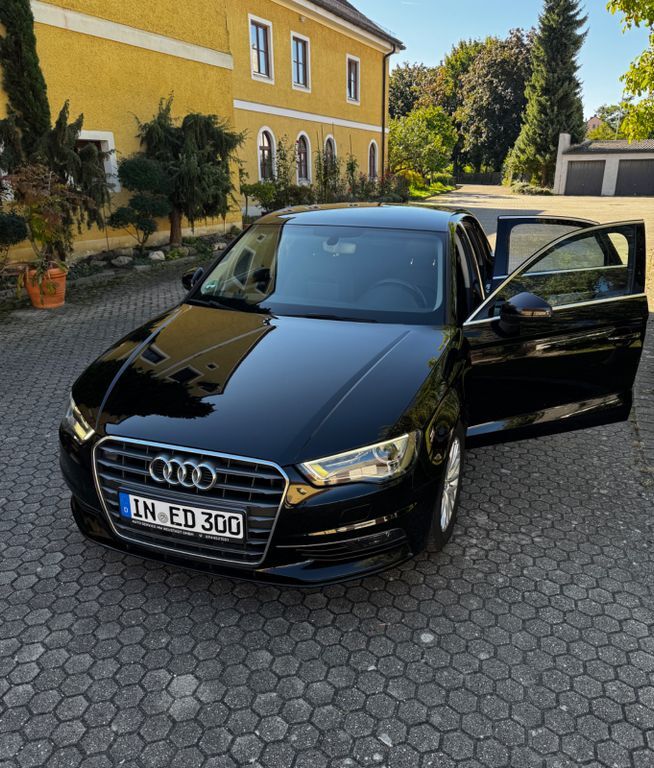 Audi A3 166.000 km 14.999 € Ingolstadt 85055