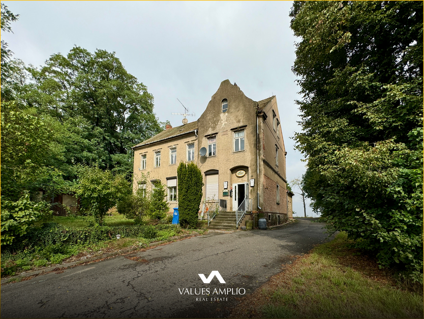 Haus zum Kaufen in Naundorf 126.000 € 240 m²