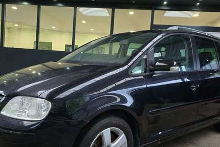 VW Touran 262.000 km 2.750 &euro; Göttingen 37081