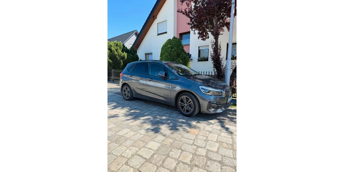 BMW 218 Active Tourer 122.000 km 13.000 &euro; Berlin 12357