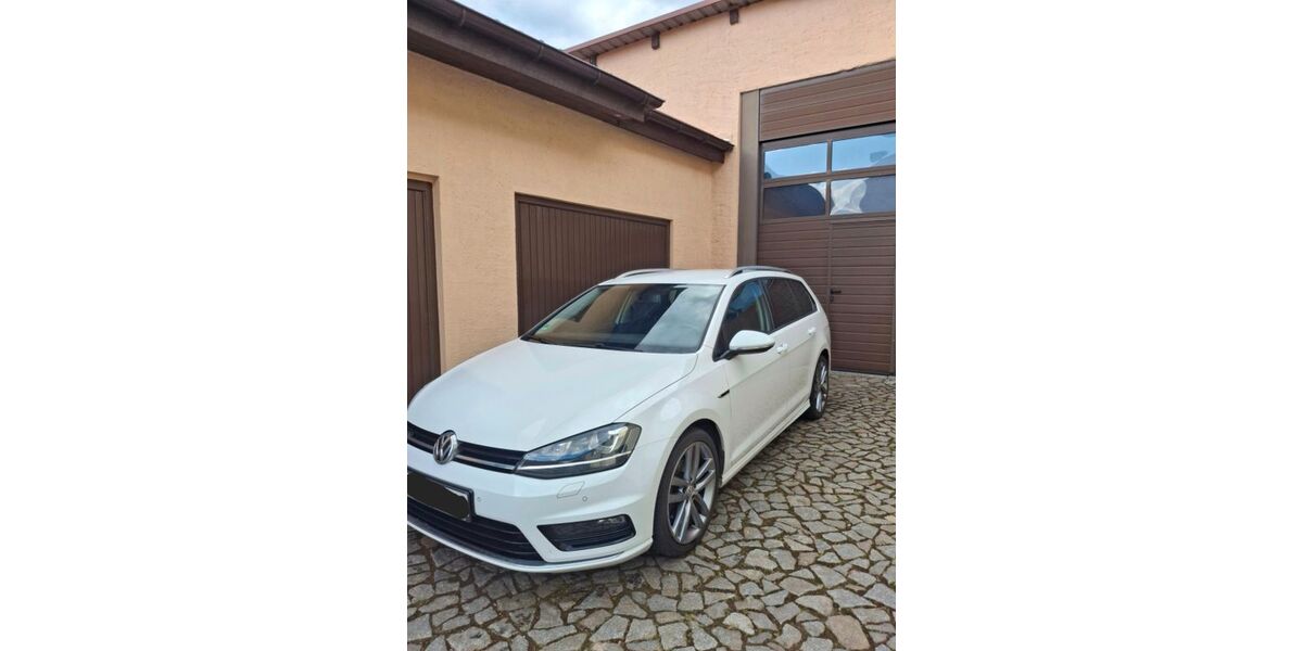 VW Golf 143.000 km 11.000 &euro; Liebschütz 04758