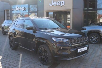 Jeep Compass 33.000 km 32.885 &euro; Potsdam 14482