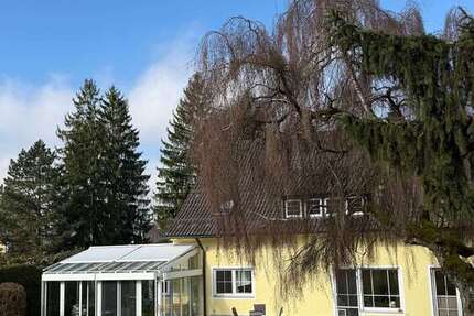 Haus Neustadt an der Waldnaab - 7 Zimmer, 260 m&sup2;, 535.000&euro; | Angebot:26151751