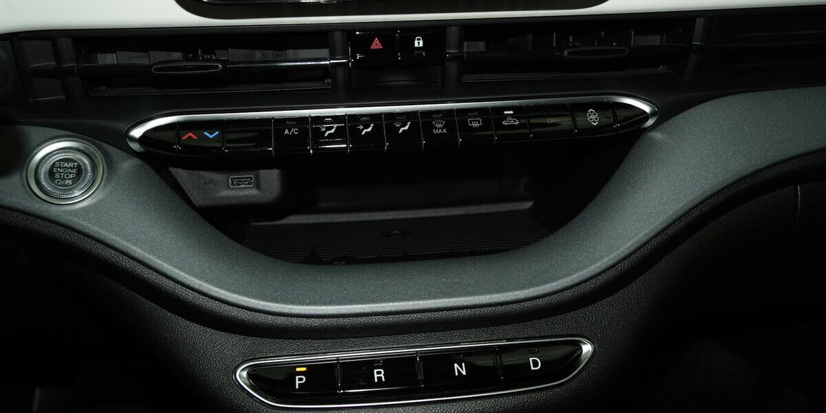 Fiat 500e Action Carplay Android Automatik 23.600 km 12.600 &euro; Lich 35423