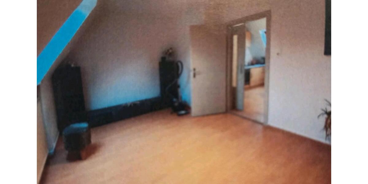 Dachgeschoßwohnung Wilhelmshaven Fedderwardergroden - 2 Zimmer, 53 m&sup2;, 400&euro; | Angebot:26572836