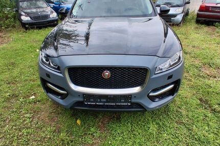 Jaguar F-Pace 99.200 km 13.900 € Bad Homburg 61348