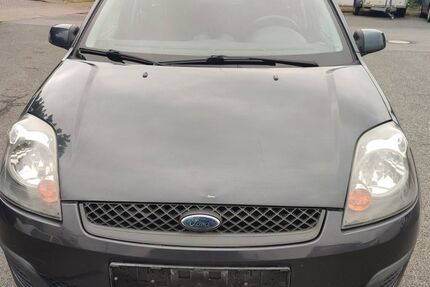 Ford Fiesta 152.590 km 1.490 &euro; Hannover 30519