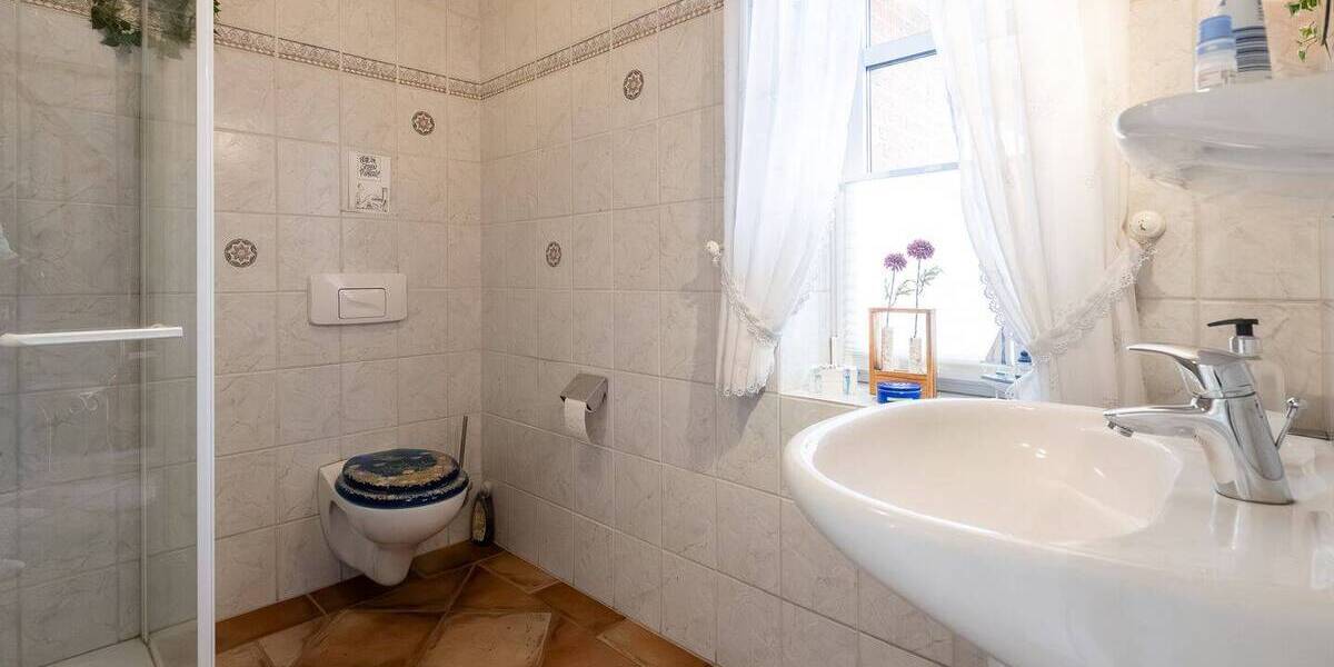 Mehrfamilienhaus, Wohnhaus Risum-Lindholm Lindholm - 9 Zimmer, 301 m&sup2;, 479.000&euro; | Angebot:26392122