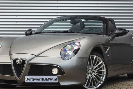 Alfa Romeo 8C