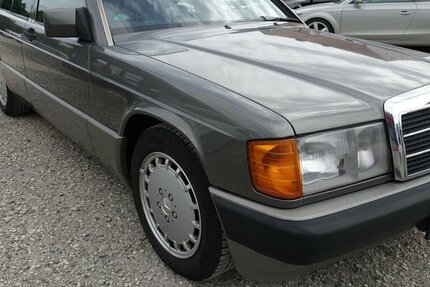 Mercedes-Benz 190 E 2.3 H-Kennz. Oldtimer eSHSD Verschl-t. neu g 212.900 km 7.950 &euro; Neumarkt/OPf 92318
