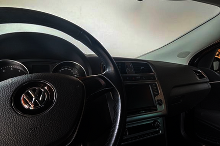 VW Polo 125.000 km 8.450 &euro; Großkarolinenfeld 83109