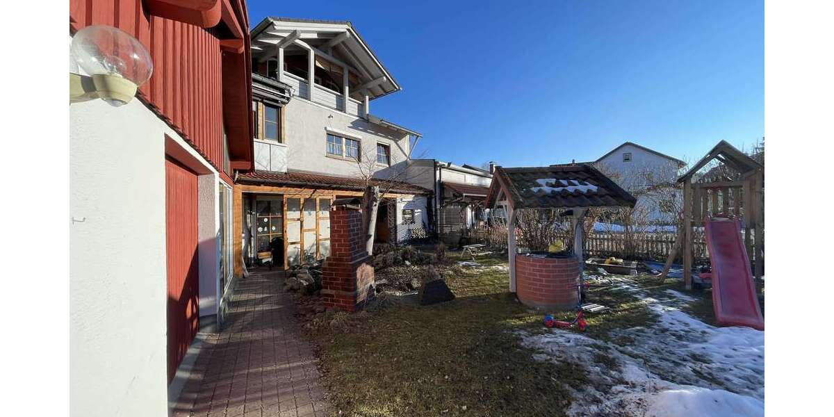 Einfamilienhaus Schongau - 10 Zimmer, 285 m&sup2;, 775.000&euro; | Angebot:25204102