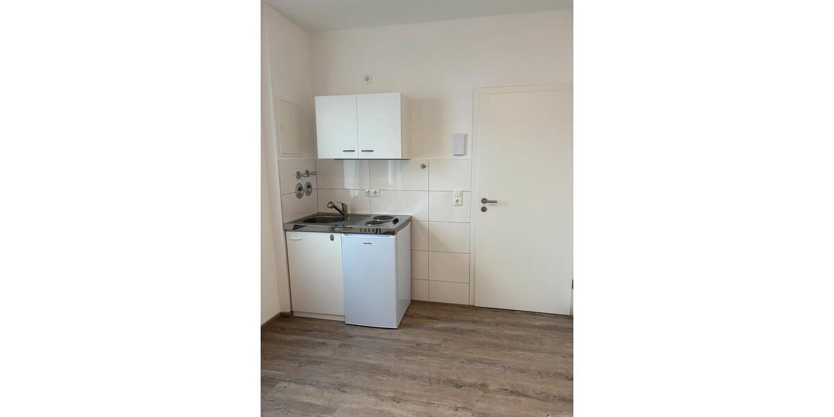 Etagenwohnung Gießen - 1 Zimmer, 14 m&sup2;, 270&euro; | Angebot:26413006