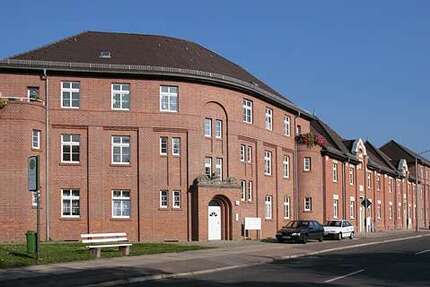 Wohnung Dessau-Roßlau Roßlau - 2 Zimmer, 61 m&sup2;, 400&euro; | Angebot:26864240