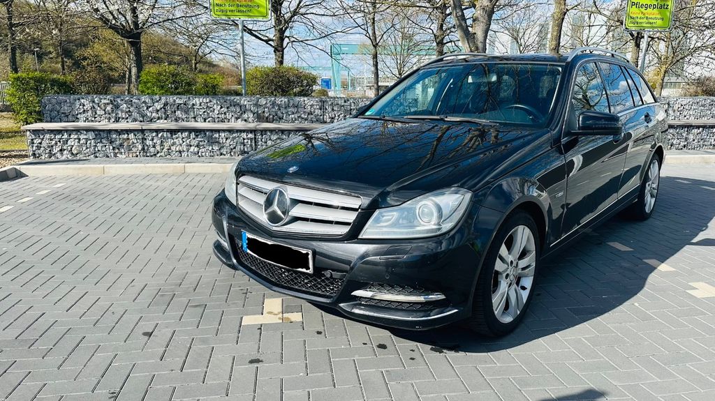 Mercedes-Benz C 250 241.000 km 8.200 &euro; Magdeburg 39122