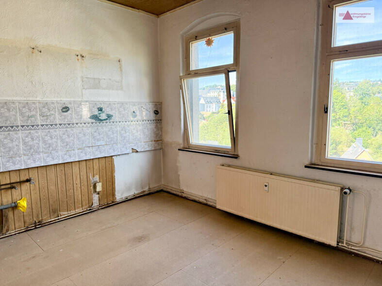 Reihenmittelhaus Zschopau - 9 Zimmer, 210 m&sup2;, 69.000&euro; | Angebot:22452439