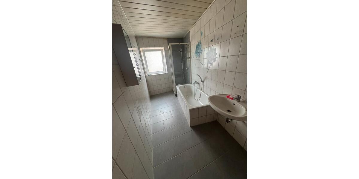 Einfamilienhaus Zweibrücken - 5 Zimmer, 138 m&sup2;, 97.500&euro; | Angebot:26972428