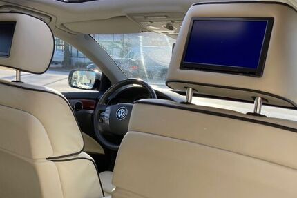 VW Phaeton